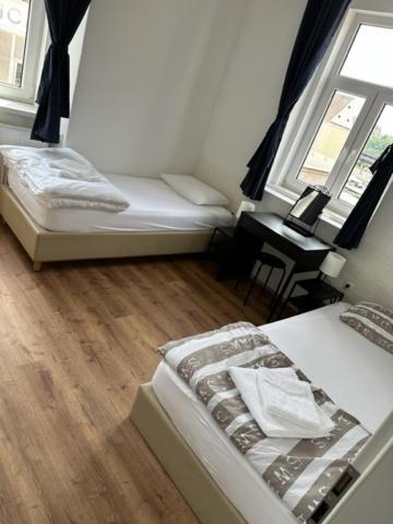 Gostilna In Apartmaji Zlati Lev - 마리보르 외부 사진